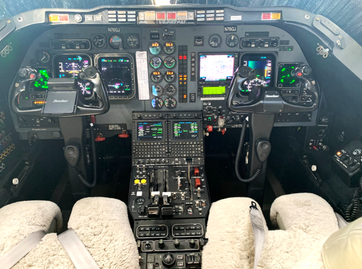 RK-514 cockpit