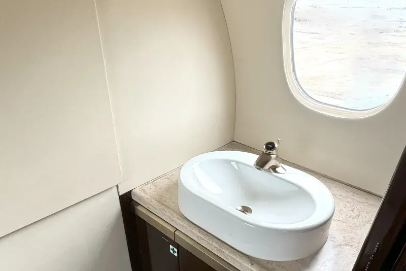 Lavatory P300